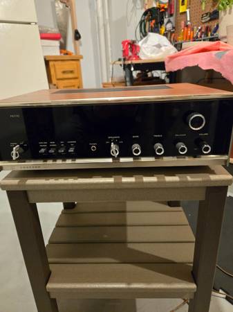 Need service on stereo Amp 1