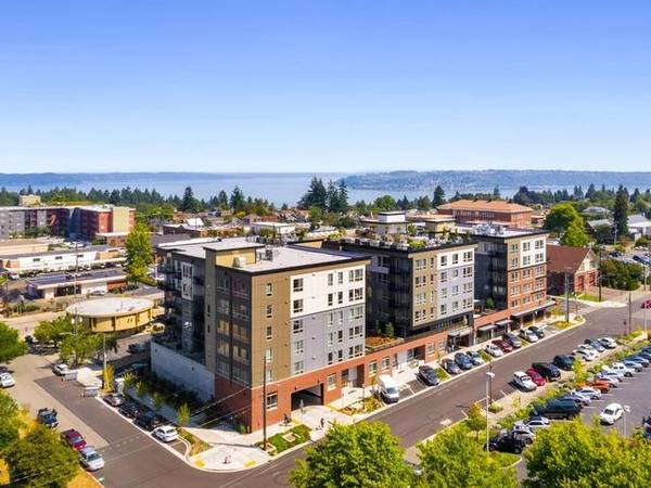 $3,250 / 2br - 1031ft2 - Exclusivo de 2 habs/2 baños con acabados de alta gama, comodidades en la azotea incluidas (Proctor District, North Tacoma, Ruston)63688531800451120