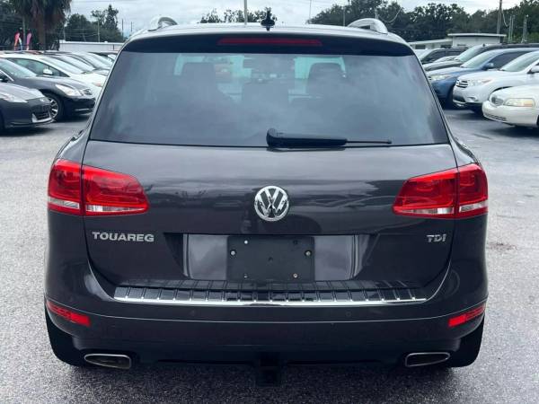 2012 Volkswagen Touareg Diesel AWD Tracción en las cuatro ruedas VW TDI Sport SUV 4D - $7,495 (Carisma Auto Group)63443821154433124