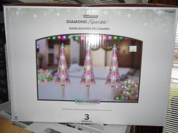 Diamond Sparkle 3 Ct Christmas Tree Path Lights--New in Box-Half Price 1
