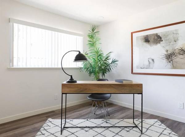 $2,295 / 2br - 2 HAB en nuestra comunidad renovada! CONJUNTO DE LAVADO INCLUIDO - ¡1 mes gratis! (santa rosa)63845956804483122