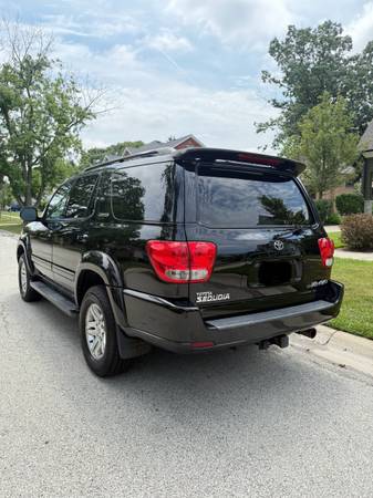 2007 Toyota Sequoia Limited - $7,500 (Chicago)63616816637697121