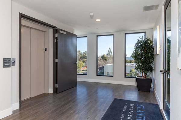 $1,800 / 444ft2 - New Specials Call Us To Find Out More!!! St Anton Apartments (santa clara)63845956004865121