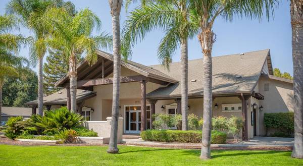 $2,325 / 2br - 1097ft2 - Tot Lot, Air Conditioning, Gated Electronic Entrance (1975 Maxwell Ave , Woodland, CA)63919497298563120