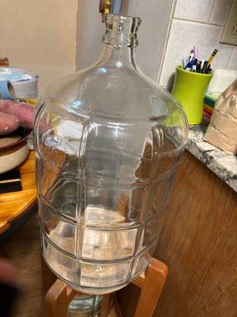 5 gallon glass water bottles 1