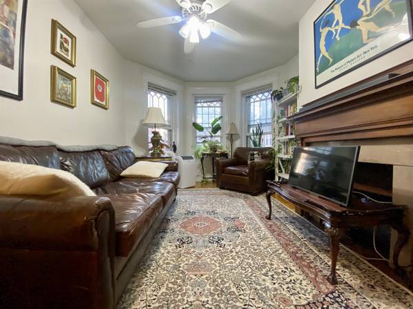 $2,600 / 1br - Heat & Hot Water Included ** Laundry & Storage ** Parking (Cambridge \ Harvard Sq. \ Central Sq.)63797254873345121