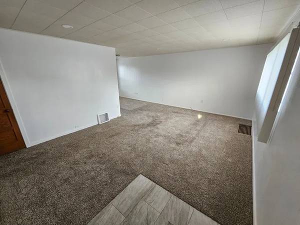 $1,000 / 2br - Beautiful 2 Bedroom 1 Baath Apartment ~ Walk to Local parks (Richland)63989937425410120