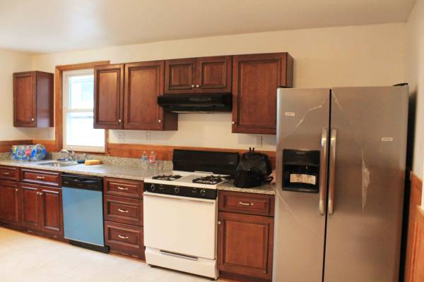 $800 / 4br - Habitación privada disponible en West Medford (West Medford)63655319532291124