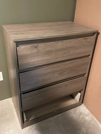 FREE Dresser 1