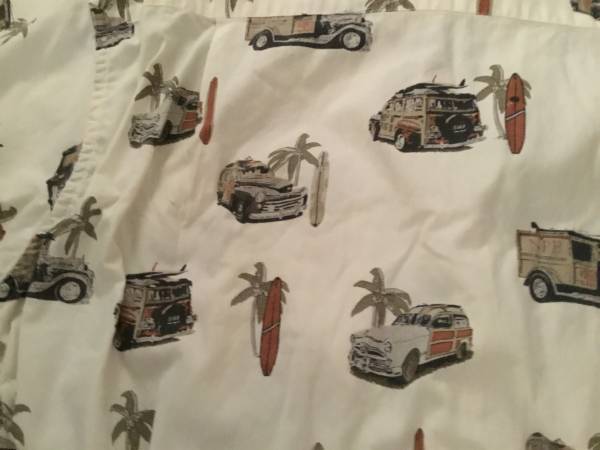 Three different Aloha Shirts 👕 Large and Extra Large 1