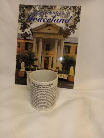 1994 Elvis Graceland Guía y taza - $10 (North Park / Hollywood Park / Mayfair)63470116128771122