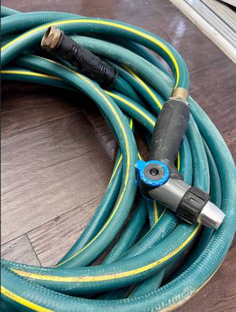 hose with Nozzle/Sprayer 1
