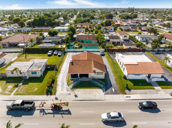 $2,500,000 / 1860ft2 - ATTN: DOCTORS \ CLINICS - MEDICAL OFFICE BUILDING FOR SALE ON BIRD RD (Miami)64049277256835122