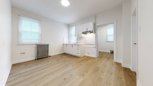 415 BRUNSWICK AVE. #4 – UPDATED 1BED/1BATH, SHARED YARD
$1,750
Toronto 415 BRUNSWICK AVE. #4 – UPDATED 1BED/1BATH, SHARED YARD
$1,750
Toronto