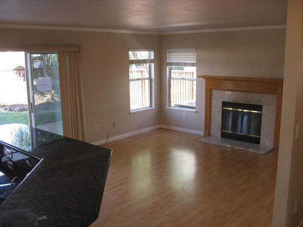 $3,295 / 4br - Spacious and Airy Home in Great Location (brentwood / oakley)63946806092674122