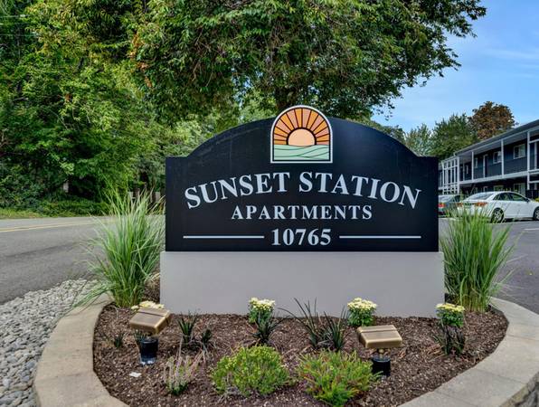 $1,399 / 1br - Onsite Garages, Eco Friendly City - 1 Bed Apt w Year-Round Amenities (Beaverton)63999315017859122
