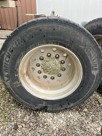 Super single wheels and tires 1