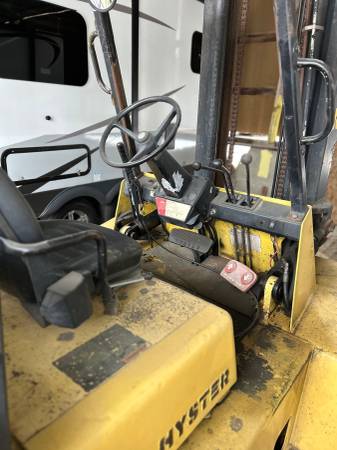 Hyster 80X 1