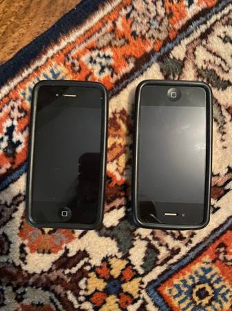 2 I Phone 4 with AT&T - $4063471208382595120
