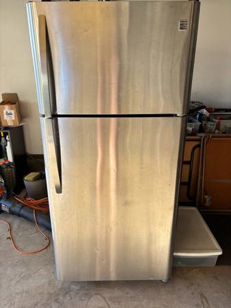 Kenmore fridge 1