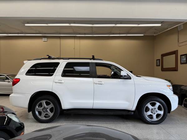 2013 Toyota Sequoia**163k**ONE OWNER** - $19,995 (concord / pleasant hill / martinez)63624193253635121