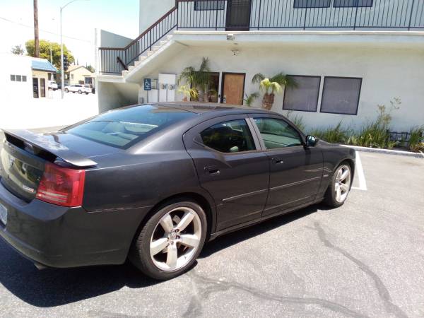 2006 Dodge Charger SRT-8, Negro, Motor Hemi 6.1 L Original - $5.700 (Lomita)63470774916993124