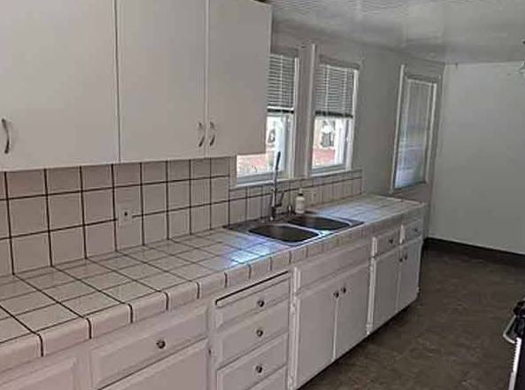 $950 / 2br - ~Single Family 2 bed 1 bath one story Home (San Jose, CA)64023720567041123