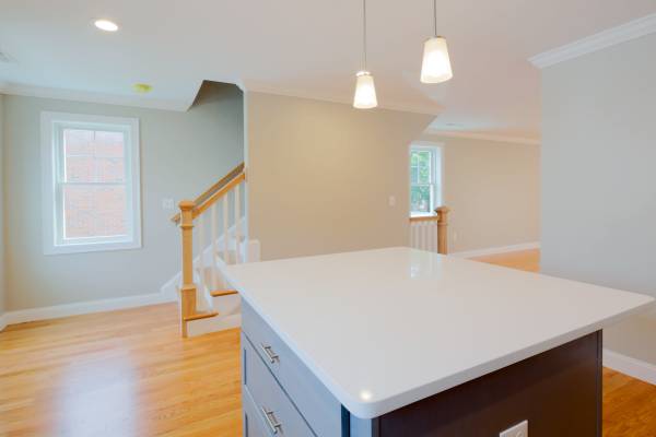 $4,600 / 3br - Absolutely stunning 3 bed 3.5 bath w/ laundry in unit, parking!!63802096957315122