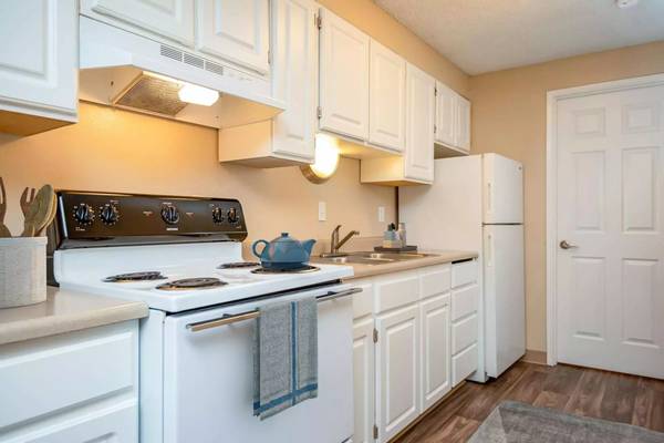 $1,399 / 2br - 950ft2 - Need a bigger place to call home? Check us out! 950 SqFt, 2 Bed (Salem - Near Salem Municipal Airport)63620943400067124
