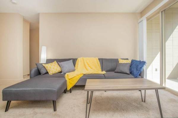 $2,175 / 2br - 980ft2 - Private Patio or Balcony, Garages Available, Electric Kitchens (Lake City)64031308968705123