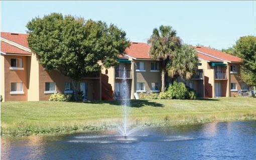$1,600 / 1br - 1 bedroom and 1 bath, New kitchen, Very clean and Avail ASAP (West Palm Beach)64049276947971120