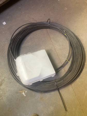 NEW Corning 500ft of Fiber Optic Cable MDU24F3243C--O2 1