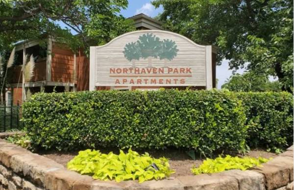 $1,275 / 1br - 525ft2 - 🚌Back 2 School Specials 🚌 Apply today for $15.00 (11457 Dennis Rd, Dallas, TX)63796555991171120
