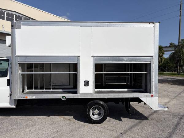 2015 Chevrolet 4500 CUTAWAY REEFER - Photo 7