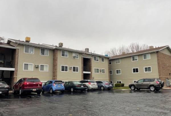 $1,000 / 2br - 1005ft2 - Charming 2 Bedroom, 1 Bathroom Home Salt Lake City (Salt Lake City, UT)63674209314563120