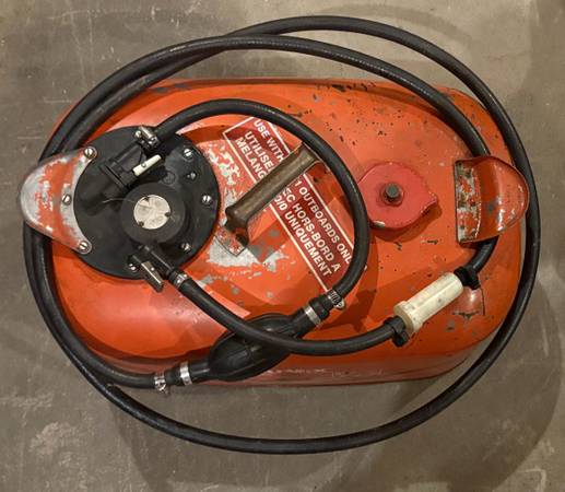 Vintage GASOLINE  Metal Outboard Motor Boat Marine 6 Gallon Fuel Gas Tank Can 1