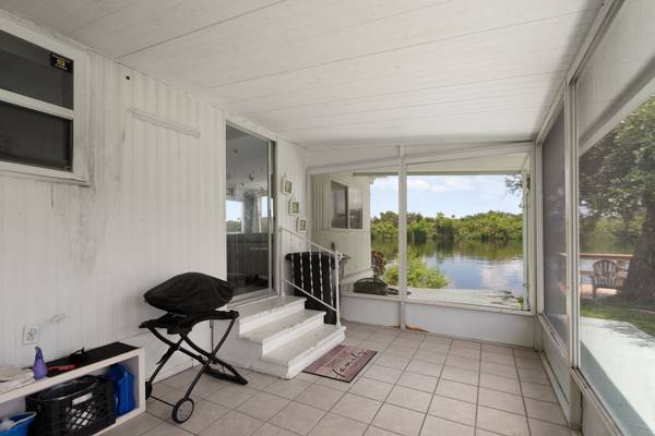 $125,000 / 2br - 540ft2 - 2012 South Olga Drive #25 Fort Myers Olga (Olga Fort Myers)63923415102851123
