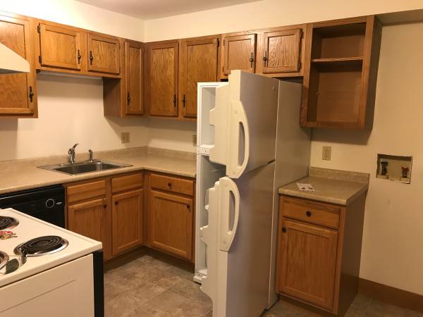 $1,800 / 2br - 1800ft2 - Apartamento de dos dormitorios (Hyde Park)63969738002819122