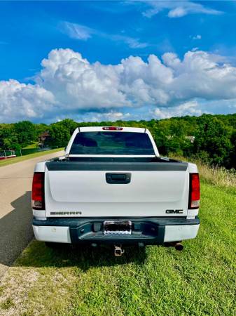 2009 GMC AWD Denali - $8.900 (Bonne Terre)63471885082883123