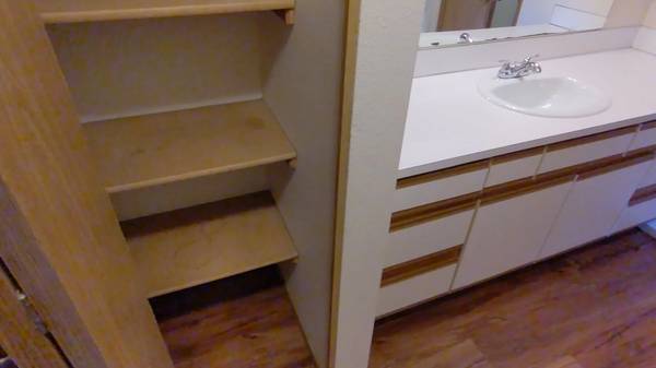 $1,425 / 2br - 800ft2 - Simplicity Meets Comfort: Enter Inside & Relax! (McMinnville)63956644583554123