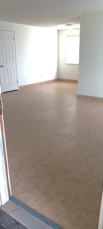 $1,375 / 2br - 975ft2 - Free rent - Newly renovated large 2 bedroom, 1 bathroom apartment (14th & Olympia)64054940186113121