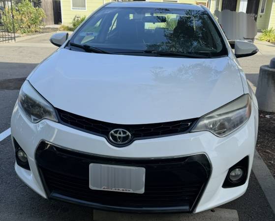 2016 Toyota Corolla 1