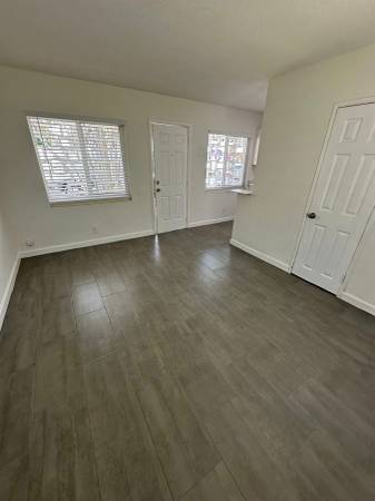 Estudio junto a la playa por $1,500 en A1A con electricidad incluida (Deerfield Beach)63825138086275122