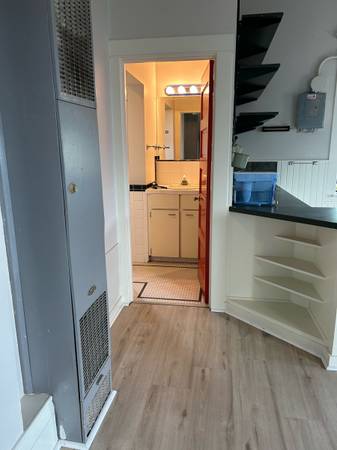 $1,699 / 750ft2 - Spacious Studio FREE Laundry (Sellwood)63845979240195124