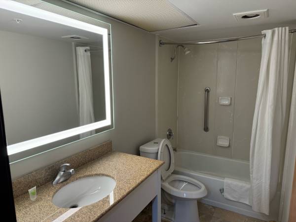$899 / 1br - 300ft2 - Cheap weekly/monthly rentals in midtown tulsa (Tulsa)63982126079619124