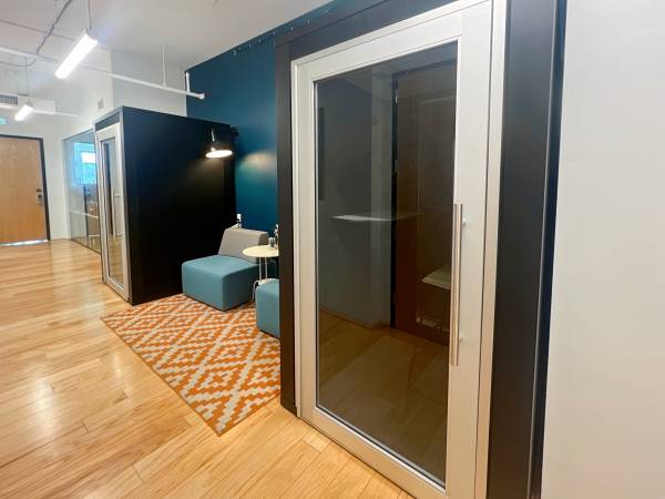 $270 ¡UN MES GRATIS! Prime Space: ¡Tu oficina te espera! (DAVIS SQUARE) (Somerville)63856665329409122