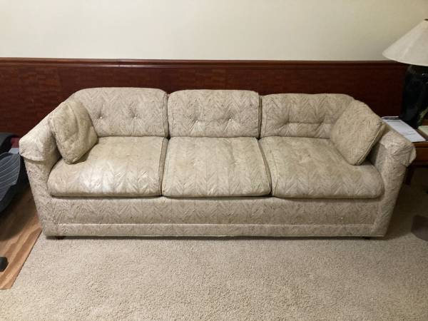 Sleeper Sofa - Distinctive Furniture by Gilliam 1