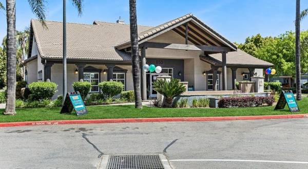 $1.695 / 2 hab - 946 pies² - ¡Entra hoy! 2 habitaciones, 1 baño a partir de 1.695 $, asequible para ingresos bajos. (West Sacramento)63228547701379123