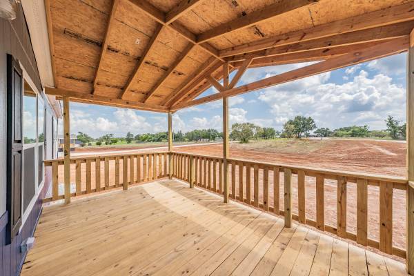 🏠 BIG HOME • BIG LOT • BIG VALUE! 1