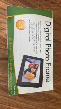 Digital Photo Frame ( Missing Cable 9 V) 1